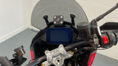Moto Guzzi V100 Mandello S E5+ (25MY)